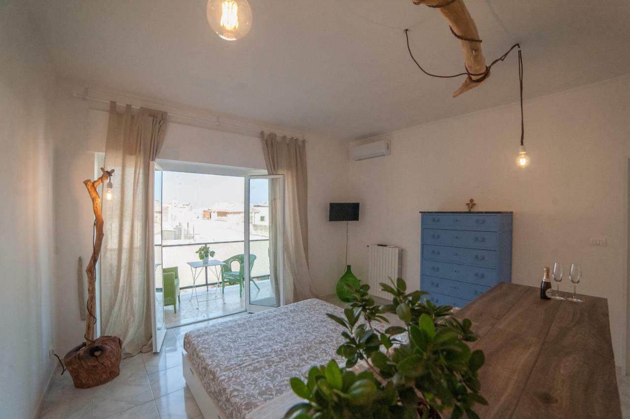 Hotel Casa D'Amare Trani Esterno foto